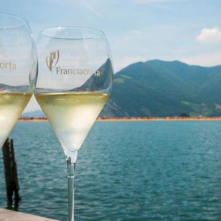 In Suite Lake 1 Iseo Buitenkant foto
